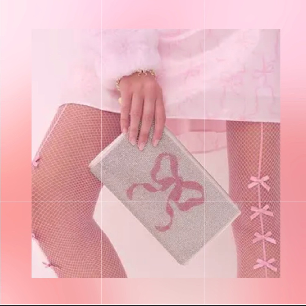 Rare!💝LoveShackFancyxVSPink Rhinestone Bow Fancy Wristlet🎀 Be iconic!🌸